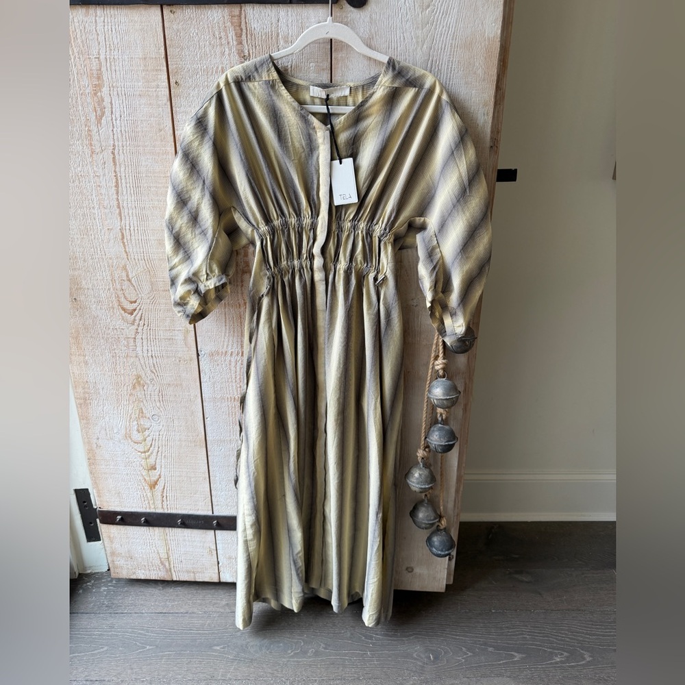 New with tags Tela Fretta maxi dress 💛 size large